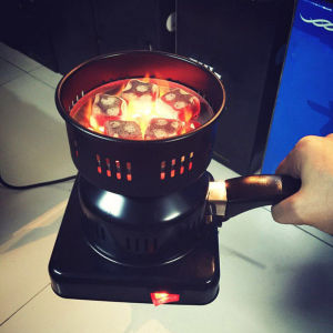 เตาถ่านไฟฟา ถาดที่ถอดออกและมีร่างกายเป็นเตาเผา เป็นเครื่องทำความร้อนและเตาถ่านสไตล์เกาหลี ที่เป็นเรื่องที่น่าสนใจในการเติมเต็มอากาศ เตาหมูกะทะ และมีเตาถ่านได้มากเก็บความร้อนมากขึ้น ใส่ถ่านตามที่กลางไป