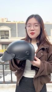 Nón bảo hiểm chính hãng NON CAMRY thời trang trẻ trung an toàn có lỗ thông gió lưỡi trai Freesize(55-58cm)