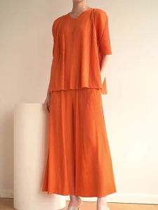 3019 [Can Match The Pants 9019S] Summer Miyake Pleated Slimming Tummy-Hiding V-Neck T-Shirt One Size (45-75kg)