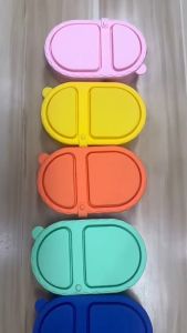 Silicone Reusable Snack Containers with Lids Double Compartment Snack Box Portable Silicone Food Storage Box