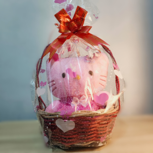Finders by Cuddle Basket - Souvenir and Gift for Romantic Occasions