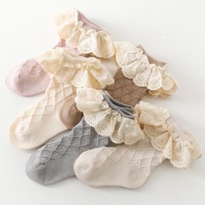 【beautywoo】Girls Ruffled Socks Frilly Cotton Ankle Socks with Lacework Decoration for Toddlers 0-2 Years White/Pink/Gray/Brown