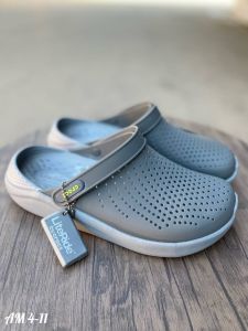 Crocs LiteRide Clog สีเทาเข็ม สําหรับ ผู้หญิ่ง และ ผู้ชาย รองเท้าใส่สวย ใช่ดีใช่ทน ทันสมัย กําลังฮิต ใส่เที่ยวทะเล/เล่นน้ํา เบานุ่มสบาย คลายปวด