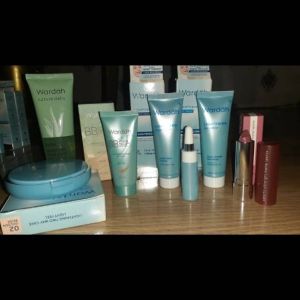 Wardah Beauty Wardah Lightening Paket Kosmetik Wardah 7 produk make up set seserahan Wardah Paket Wardah Beauty Lightening