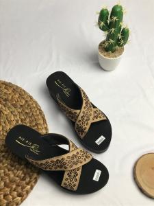 sandal wedges wanita sandal rie-rie collection model kekinian tren 2023