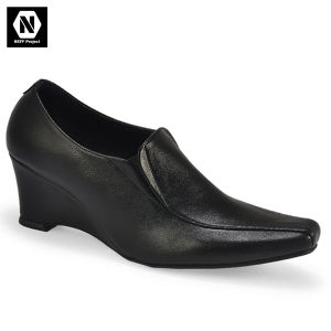 NEFF / Sepatu formal wanita kulit sintetis hak wedges / Pantofel dinas kerja kantor / Hitam HNC 699