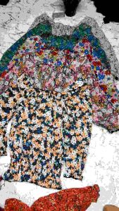 FLOWER PRINTED SHORT LONG SLEEVE CROPTOPS