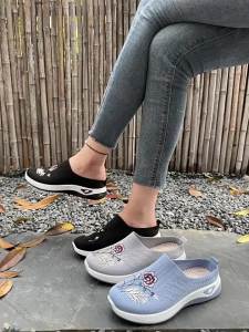 [Free Shipping] 2026 Spring New Fashion Womens Cloth Shoes Retro Comfortable Soft Sole Embroidered Large Size Ethnic Style Slip-On Mules