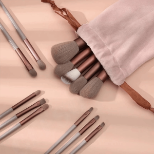 Beginner Full Makeup Tools Set Portable Soft Hair Matte Eyeshadow Brushes Storage Bag Included