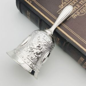 CAMPHORSTORE61RE8 Bronze Metal Hand Bell Clear Sound Retro Rose Church Bell Fashionable Antique Handbell Wedding Bell For Restaurant Bar Jingle Church School