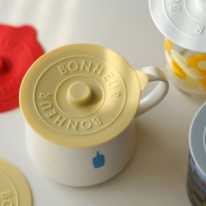 Joldhans ถ้วยแก้วซิลิโคนอเนกประสงค์1ชิ้นฝาปิดกันความร้อนถนอมอุณหภูมิสำหรับถ้วยกาแฟ นมพร้อมที่จับนูน