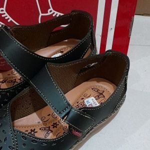 Promo 5.5 Oclia Yasta Sepatu Casual Korea Wanita Santai Bintang 13 Hitam ukuran 36 sampai Jumbo 42 Yasta Oclia Olshop