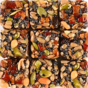 正宗新疆切糕八宝切糕手工坚果Authentic Xinjiang Cut Cake Babao Cut Cake Handmade Nuts