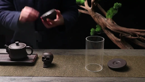 Waterfall Incenses Cones Holders Ceramics Skull with LED Light Windproof Lampshade Backflow Censers Home Decors