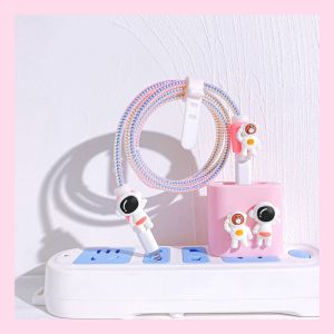 ฝาครอบอะแดปเตอร์ไฟ iPhone เคสลายการ์ตูนสำหรับ Iphone 13 11pro Max 12pro สายม้วนสายไฟชุดหูฟังเคสกันกระแทก [Cchoice]