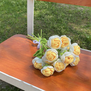 SG-Stock Handcrafted Crochet Bouquet - Charming DIY Finished Roses for Birthdays Holidays Corporate Celebrations & More
