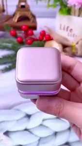 Tai nghe kẹp tai có thể tháo rời kèm theo bông tai hình bướm và vỏ gương trang điểm có đèn LED tai nghe không dây Bluetooth 6.0.