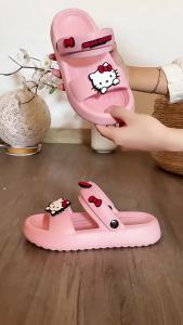 [Free Shipping] Womens summer slippers new style cute with a three-legged design fashionable thick-soled and can be worn in two ways with a non-slip sole
