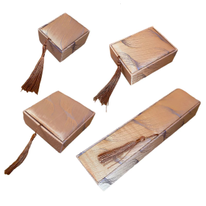 Retro Jewelry Case With Plush Lining Luxurious Gold Patterned Jewelry Holder Box with Tassels For A Touch Of Charm