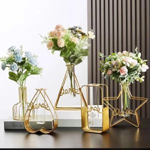 Bình Hoa Sắt Nghệ Thuật Bắc Âu Khung Sắt Vàng Ánh Kim Kèm Ống Thủy Tinh Decor Cắm Hoa