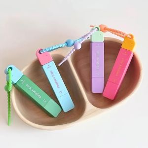 Bút Làm Sạch Vết Bẩn Elephant Kiss Mini 2 Đầu Có Dây – Giải Pháp Cấp Tốc Cho Áo Quần