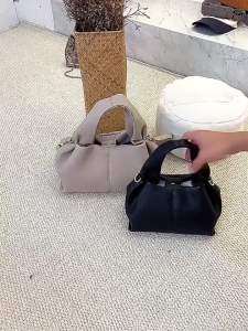 AE Túi bánh bao mây dành cho nữ 2024 Túi đựng cơm trưa kiểu túi xách thời trang mới phong cách ngoại thương chất liệu Pháp túi đeo chéo một bên vai.