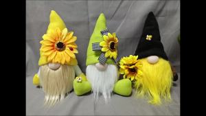 Gnome Plush Decorations for Home Spring Summer Sunflower Gnome DecorFaceless Plush DollBee Gnomes Plush DecorFaceless Doll for Home Office Festival Decor World Bee Day Tray Decor (A)
