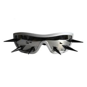 Fashion Metal Rivet Studded Sunglasses with Siliver Frame UV400 Protective Eyeglasses for Hiphop Streetwear Accessory