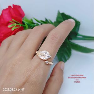 Cincin Fleksibel Bisa Di Besar Kecilkan Titanium Xuping Rodium Perhiasan Aksesoris Lapis Emas G5-C10