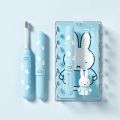 Bàn chải điện thông minh Mipow Miffy Sonic Electric Toothbrush tặng kèm 5 đầu bàn chải và thỏ Miffy. 