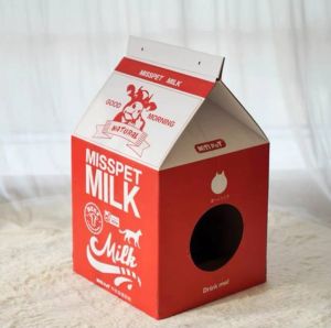 ✨Family✨ ของเล่นแมว รุ่นกล่องนม ช่วยลับเล็บ ฝนเล็บ สำหรับแมว บ้านแมวพร้อมที่ลับเล็บ บ้านเเมวกล่องนม กล่องกระดาษบ้านแมว พร้อมส่ง