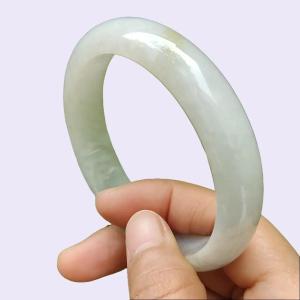 Singapore New Arrival 57.5 mm Crafted as Peace Bangle Natural Type A Jadeite Jade Jewellery certificate weighs 52.21 grams Width: 13.1 * Thick: 7.1 mm (bangle18)