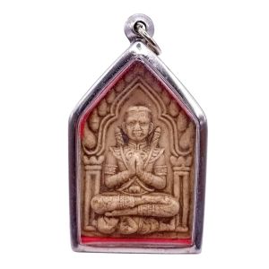 K979 ขุนแผนปลุกกุมาร พระขุนแผน เรียกทรัพย์ หลัง นางกวักอุ้มกุมาร สุดยอด เมตตามหาเสน่ห์ ความแรงคูณสอง คนรักคนหลง เรียกเงิน เรียกคนรัก วัตถุมงคล ปลุกเสกแล้ว พร้อมส่ง