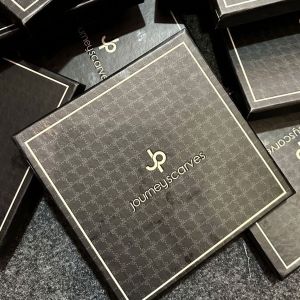 BOX DAN PAPER BAG HIJAB JOURNEY SCARVES EXSLUSIVE HAMPERS