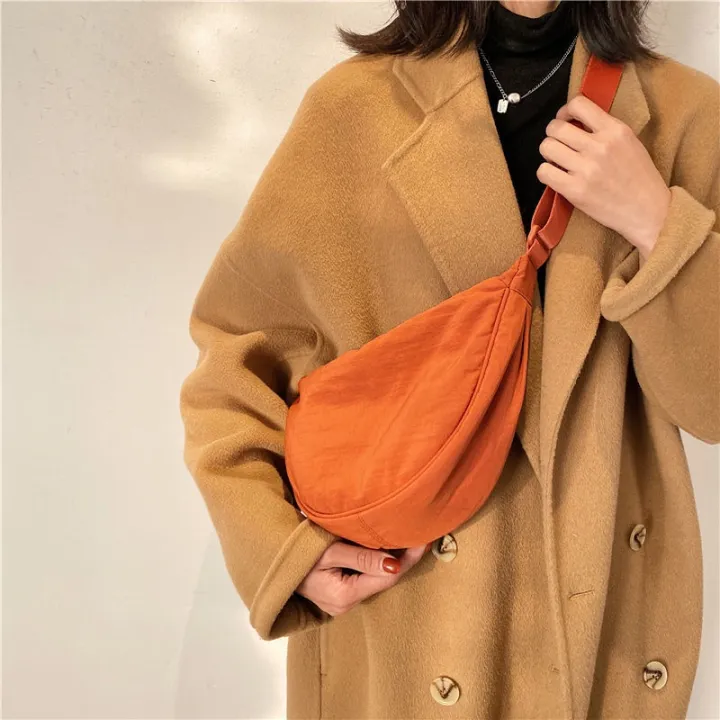 T%C3%BAi%20X%C3%A1ch%20Uniqlo%20%C4%90eo%20Ch%C3%A9o%20S%E1%BB%A3i%20Nylon%20Th%E1%BB%9Di%20Trang%20Cho%20N%E1%BB%AF%20-%20Image%208