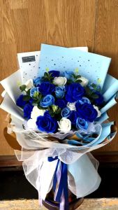 Bó hoa sáp thơm cao cấp mix màu cực sang