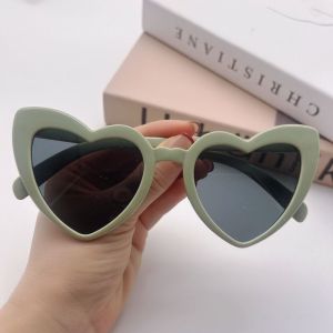 Vintlook dễ thương hình trái tim Kính mát UV400 bảo vệ thời trang thiết kế mắt mèo cho phụ nữ và nam giới