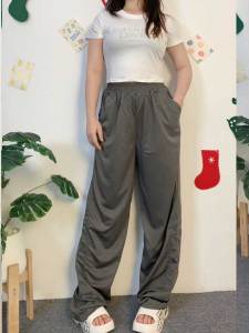 ชุดเซ็ตแฟชั่น เสื้อยืดคอกลม+กางเกงขากว้าง ดีไซน์ใหม่สุดเท่