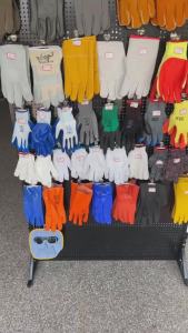 【eoxjk】ถ้ำแผงยืน Pegboard ชั้นวางชั้นวางจอแสดงผลผนังชั้นวาง Pegboard ยืนฮาร์ดแวร์ชั้นวางเครื่องมือสามารถย้ายกดดึงแขวนคณะกรรมการมัลติฟังก์ชั่ที่มีรูพรุนแผ่นแสดง