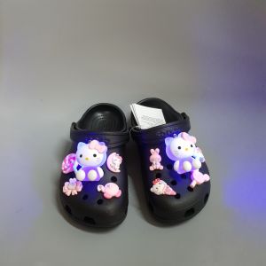 (Tặng 12 Sticker) Dép Sục Crocs Classic Màu Đen+ Sticker Đèn Kitty Cho Bé Gái . Sản Phẩm Cao Cấp Nhừa Không Mùi . Trống Trơn Trượt.