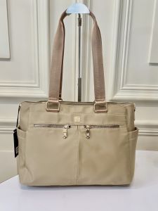 New 💼กระเป๋าสะพายไหล่ ✨Maxi Bag สไตล์คุณหนูดูแพง ✨ผ้าไนลอนพรีเมี่ยม ทรงสวยเรียบหรู ใส่ของได้เยอะจุใจ