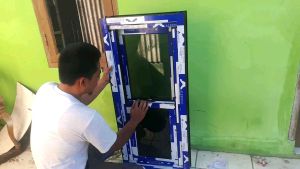 Rel vertikal uk.40cm || rel jendela sliding vertikal almunium