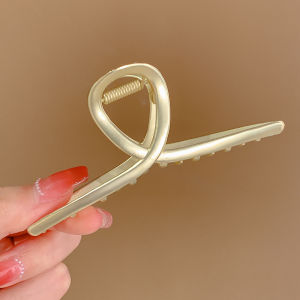 Metal Tassel Hair Clip Vintage Flower Hair Shark Clip Hairpin Women Elegant 2025 New Hair Clip Hair Accessories