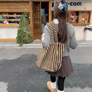 Nữ sức chứa lớn Túi đeo vai sọc túi xách xu hướng mùa đông Túi mua sắm thời trang túi vải nhung cặp đi học