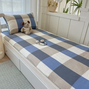 Student Dormitory Mattress Cover With Zip Washed Cotton Simple Skin-friendly Bedding