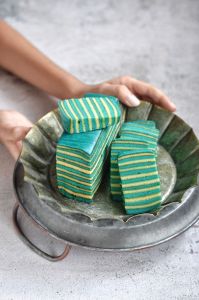 Kek Lapis Sarawak - Lapis Peppermint