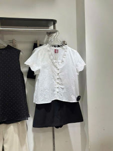 Cúc bọc Có lót Áo sơ mi babydoll boi thêu cổ tim viền bèo tay ngắn gài cúc màu trắng dễ thương nhẹ nhàng BOITIM TOP