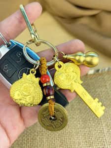 已开光 招财十二生肖金钥匙黄铜钥匙扣挂件开金库汽车钥匙链男女纯铜个性礼物 Fortune Zodiac Gold Key Brass Key Chain Pendant Open Vault Car Key Chain Men and Women Pure Copper Personality Gift