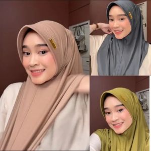 HIJAB BERGO SPORT SIZE M L PIN LOGO AKRILIK MENUTUP DADA JERSEY PREMIUM HIJAB INSTAN