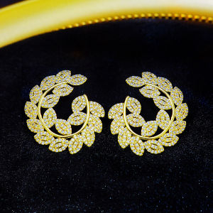 SEQUITO Gorgeous Silver Plated Ear Decoration Silvery Symmetric Leaf Shape Stud Earrings Goddess Anniversary Gift AAAAA Zirconia Jewelry SE998